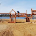 Установка детской площадки в Ленинградской области, общественный пляж