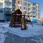 Установка детской площадки в Владивостоке, жилой комплекс