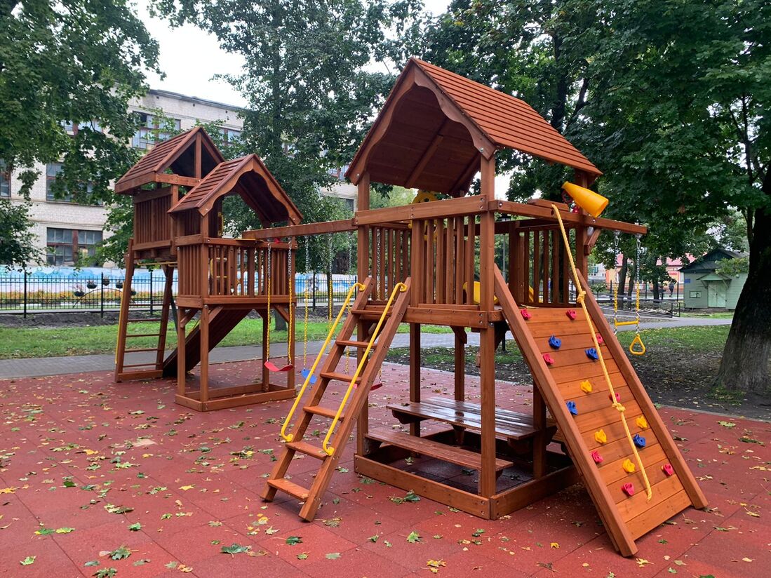 Детская деревянная площадка для дачи Башня макси + качельный модуль