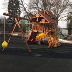 Установка детской площадки в Ленинградской области, Усадьба