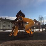 Установка детской площадки в Ленинградской области, Усадьба